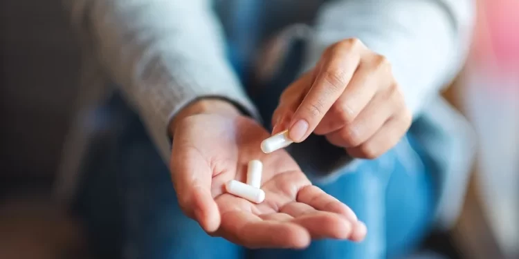 女性の健康、認知的レジリエンス、そして新しい投与形式のためのNACサプリメントの探求