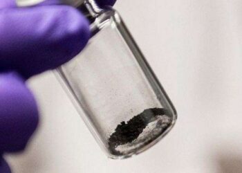 ベンヌ小惑星のアミノ酸、氷の放射性起源を示唆